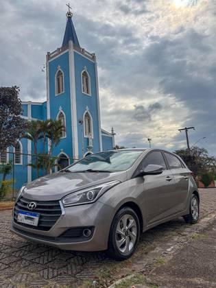 HYUNDAI HB20 1.6 PREMIUM 16V FLEX 4P AUTOMÁTICO HYUNDAI HB20 1.6 PREMIUM 16V FLEX 4P AUTOMÁTICO